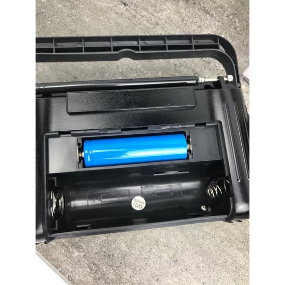 OFX 3 Band AM/FM Shortband Radio Bluetooth Rechargeable With LED Flashlight - Picture 6 of 11